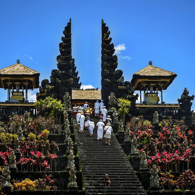 Paket Tour Wisata Liburan Asia Domestik Bali 2020 Murah - AmwindoTourCom - Besakih Mother Temple