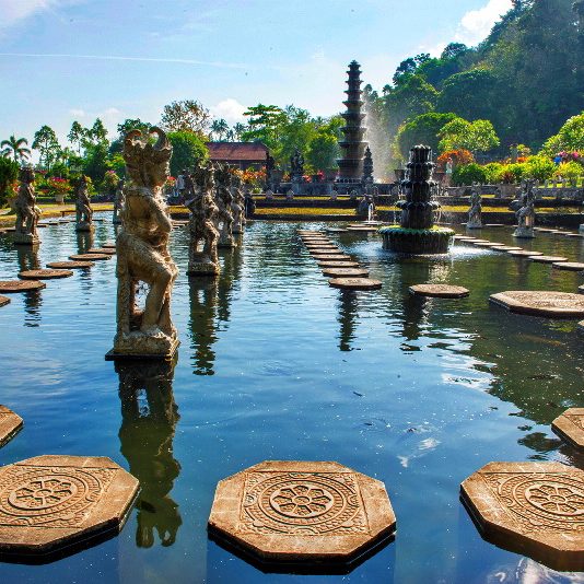 Paket Tour Wisata Liburan Asia Domestik Bali 2020 Murah - AmwindoTourCom - Tirta Gangga Water Palace