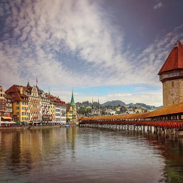 Paket Tour Wisata Liburan Eropa Paris Swiss Germany Netherland 8D7N 2020 Murah - Chapel Bridge