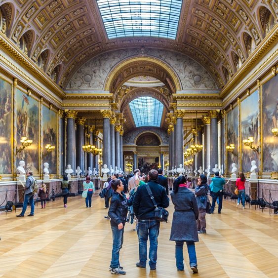 Paket Tour Wisata Liburan Eropa Paris Swiss Germany Netherland 8D7N 2020 Murah - Louvre Museum