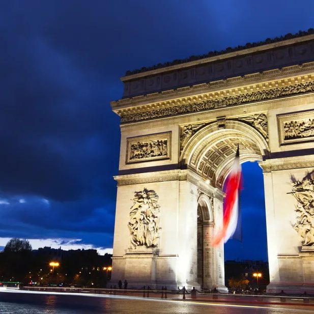 Paket Tour Wisata Liburan Paris Swiss Germany Netherland 8D7N 2020 Murah - Arc de Triomphe