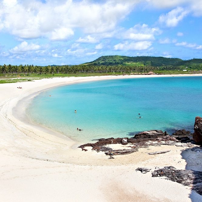 Paket Tour Wisata Liburan Asia Domestik Jawa Bali Lombok 2020 Murah - AmwindoTourCom - Pantai Tanjung Aan