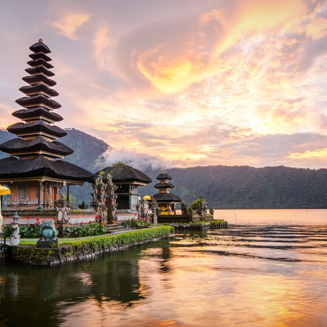 Paket Tour Wisata Liburan Asia Domestik Jawa Bali Lombok 2020 Murah - AmwindoTourCom - Pulau Dewata Bali