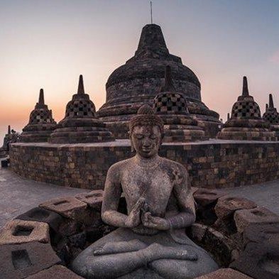 Paket Tour Wisata Liburan Asia Domestik Jawa Bali Yogyakarta 2020 Murah - AmwindoTourCom - Candi Borobudur