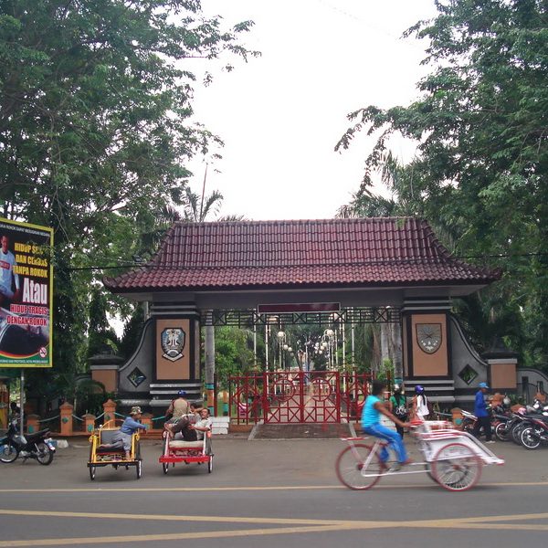 Paket Tour Wisata Liburan Asia Domestik Jawa Bali Yogyakarta 2020 Murah - AmwindoTourCom - Probolinggo