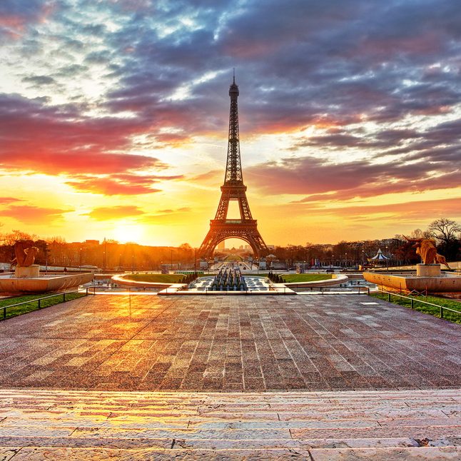 Paket Tour Wisata Liburan Lebaran Eropa Belanda Belgia Itali Jerman Perancis Swiss Uzbekistan 13D 2020 Murah - AmwindoTourCom - Eiffel Tower