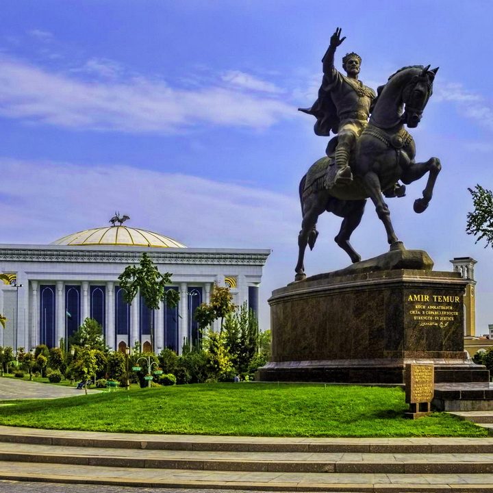 Paket Tour Wisata Liburan Lebaran Eropa Belanda Belgia Itali Jerman Perancis Swiss Uzbekistan 13D 2020 Murah - AmwindoTourCom - Amir Temur Square
