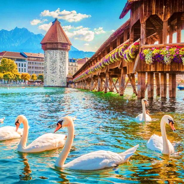 Paket Tour Wisata Liburan Lebaran Eropa Belanda Belgia Itali Jerman Perancis Swiss Uzbekistan 13D 2020 Murah - AmwindoTourCom - Chapel Bridge