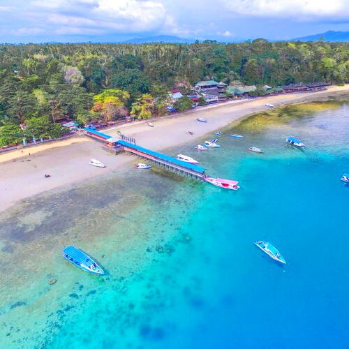 Paket Tour Wisata Pulau Taman Laut Nasional New Bunaken Manado