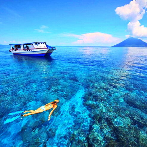 Paket Tour Wisata Pulau Taman Laut Nasional New Bunaken Manado